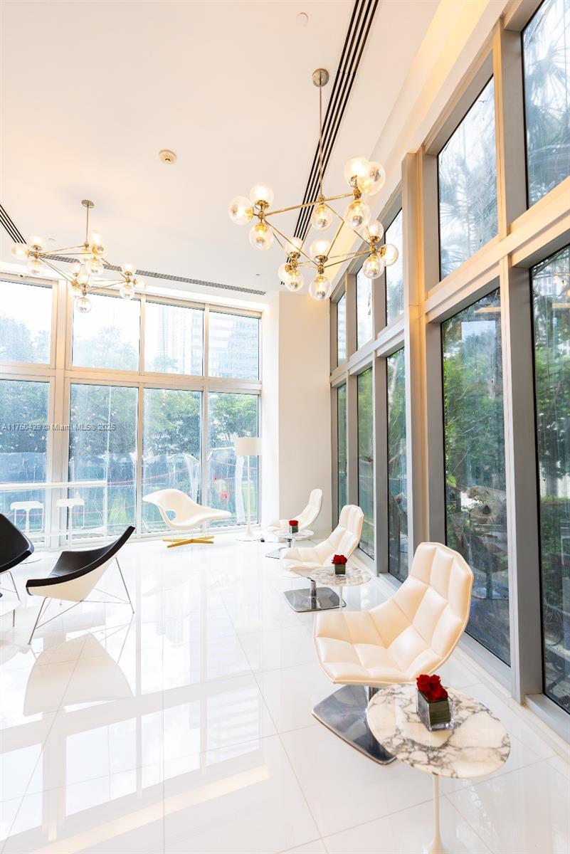 ICON BRICKELL NO TWO - Residential