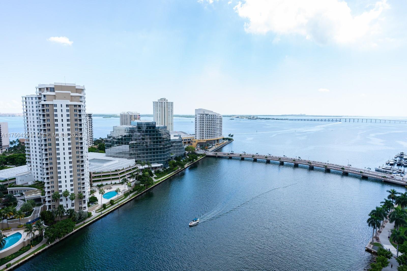 ICON BRICKELL NO TWO - Residential