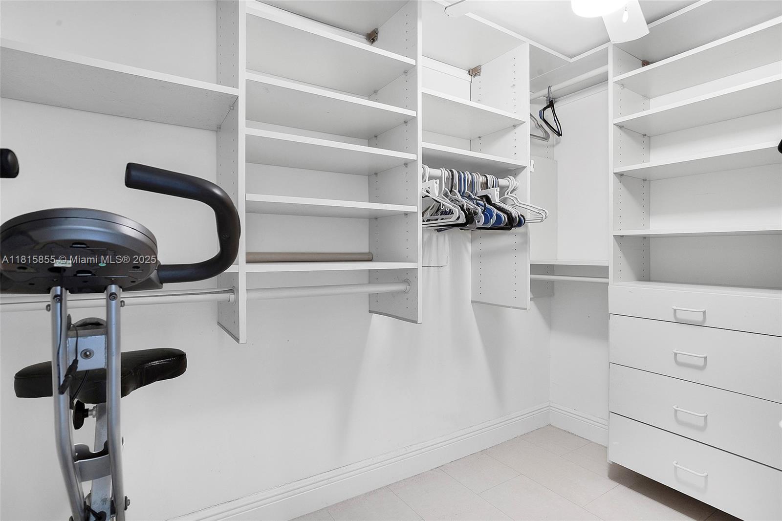 PLAYA DEL SOL CONDO - Residential Lease