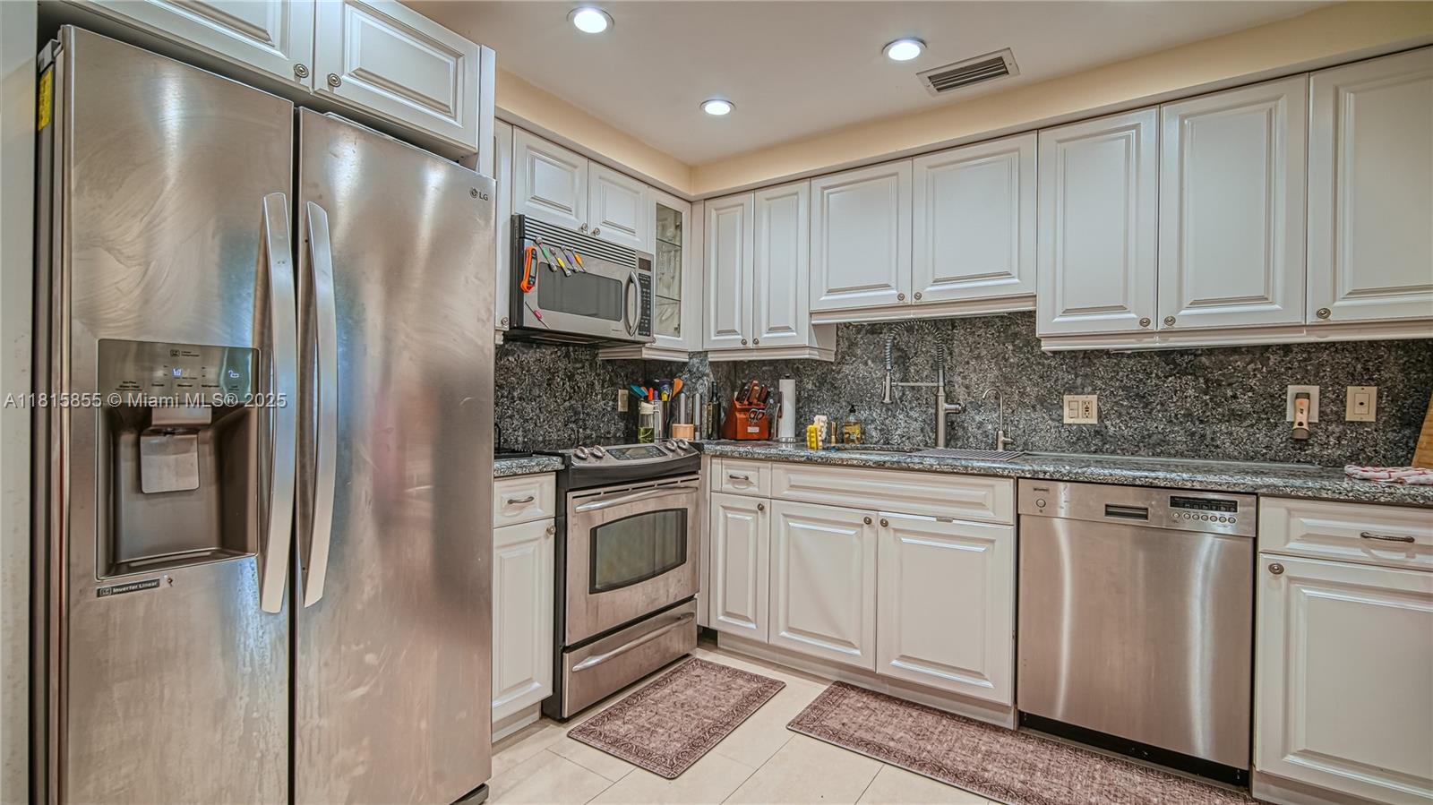 PLAYA DEL SOL CONDO - Residential Lease