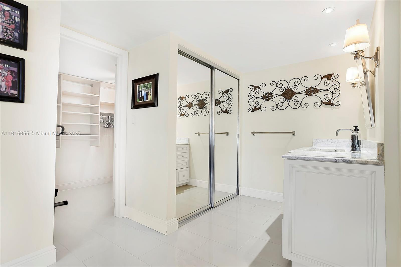 PLAYA DEL SOL CONDO - Residential Lease