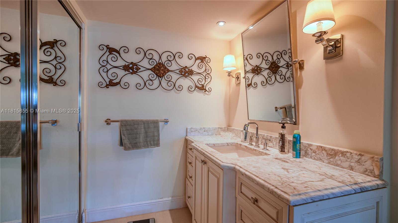 PLAYA DEL SOL CONDO - Residential Lease