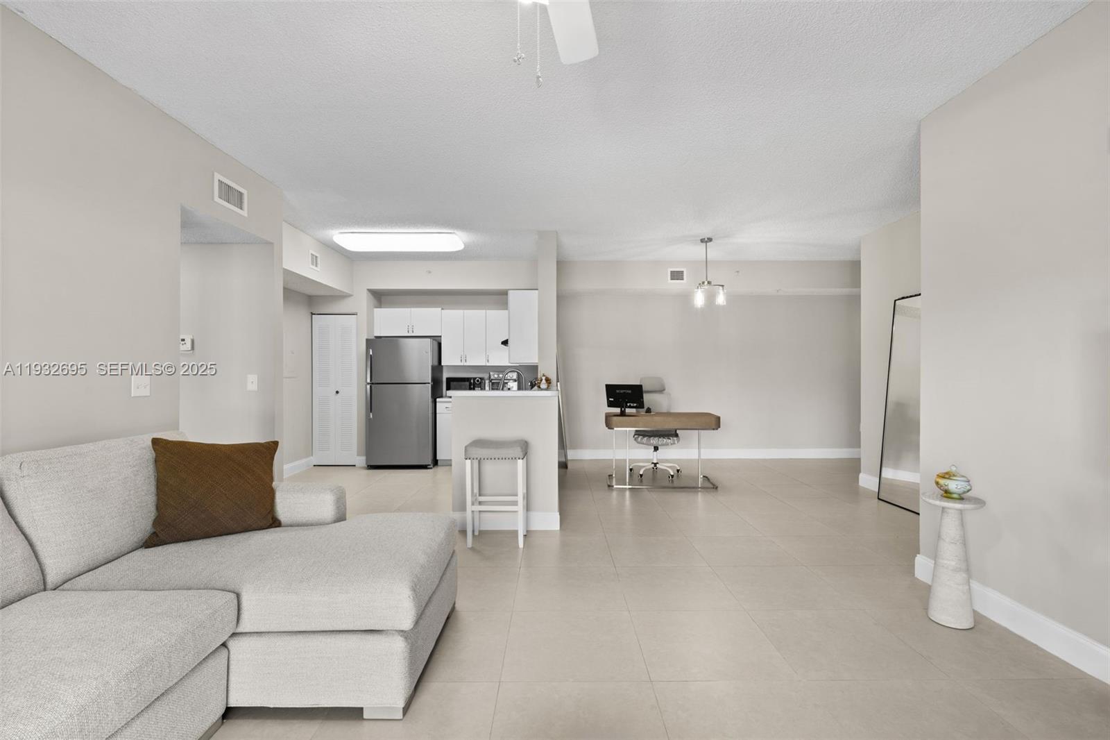 COURTYARDS AT DAVIE CONDO - Residential