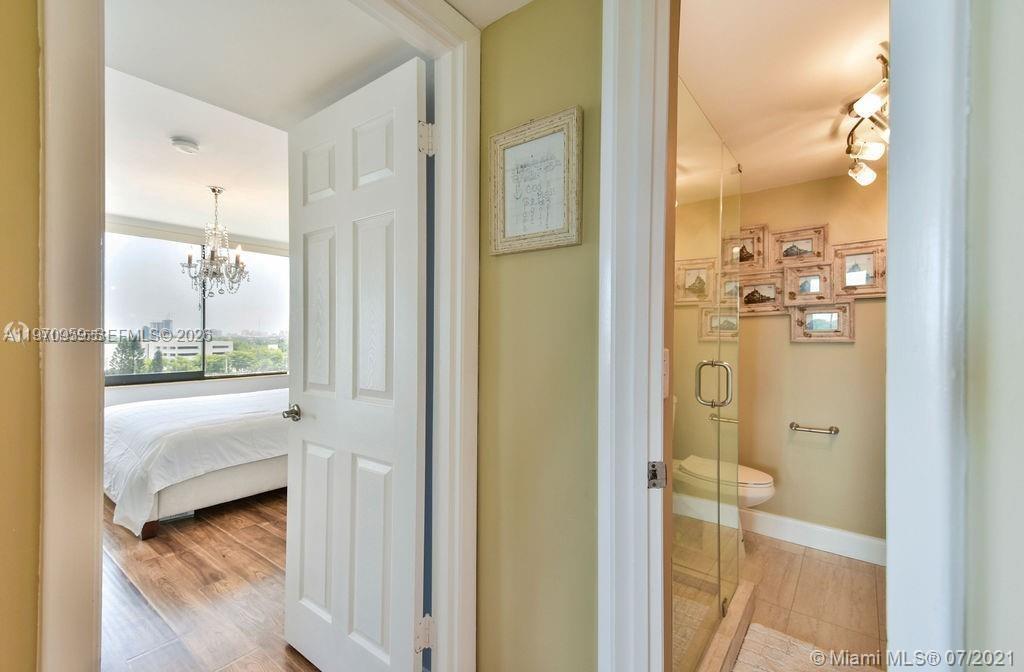 YORKTOWN CONDO - Residential Lease