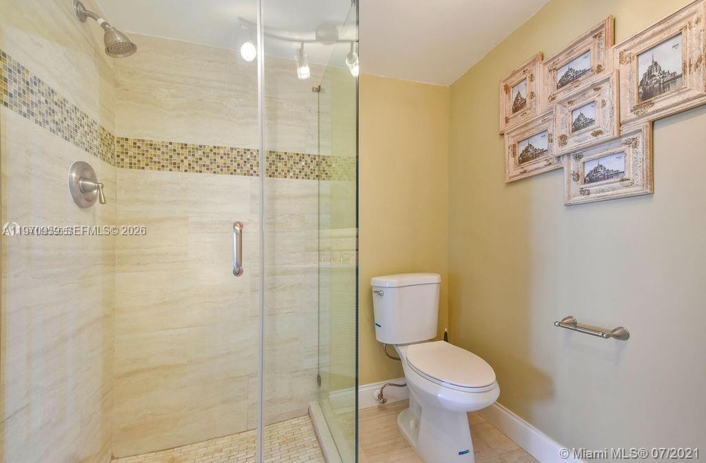 YORKTOWN CONDO - Residential Lease