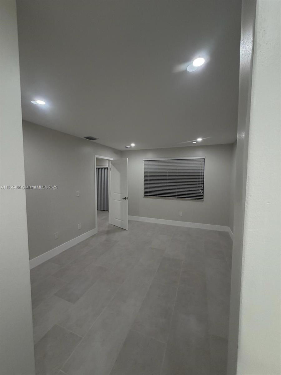 BANYAN TREE - Residential