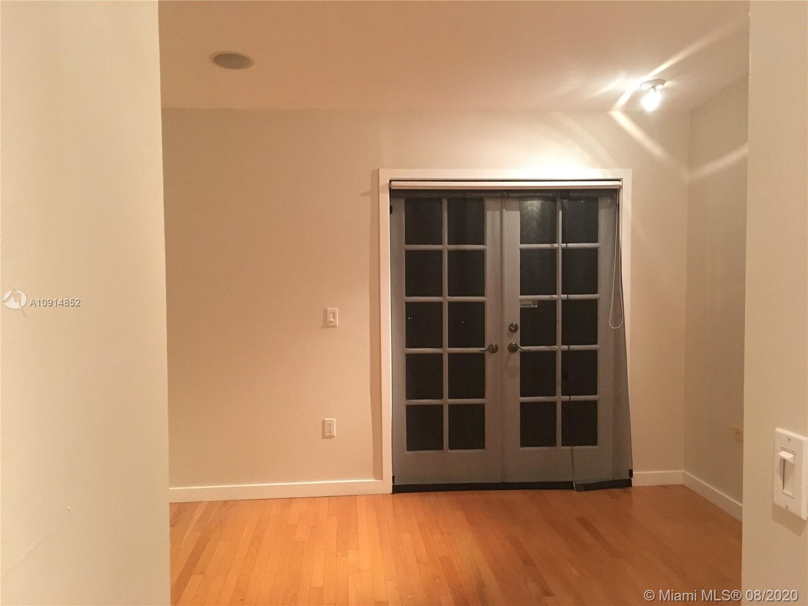 GARDEN APARTMENTS CONDO - Residential Lease