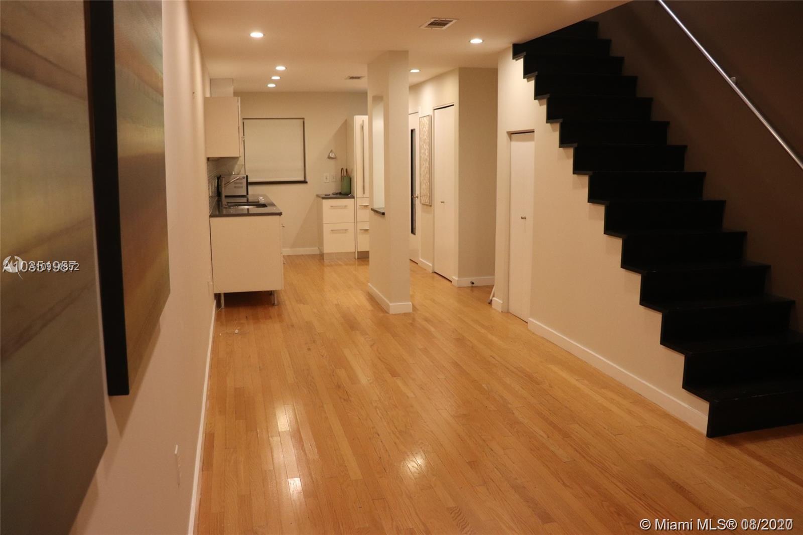 GARDEN APARTMENTS CONDO - Residential Lease