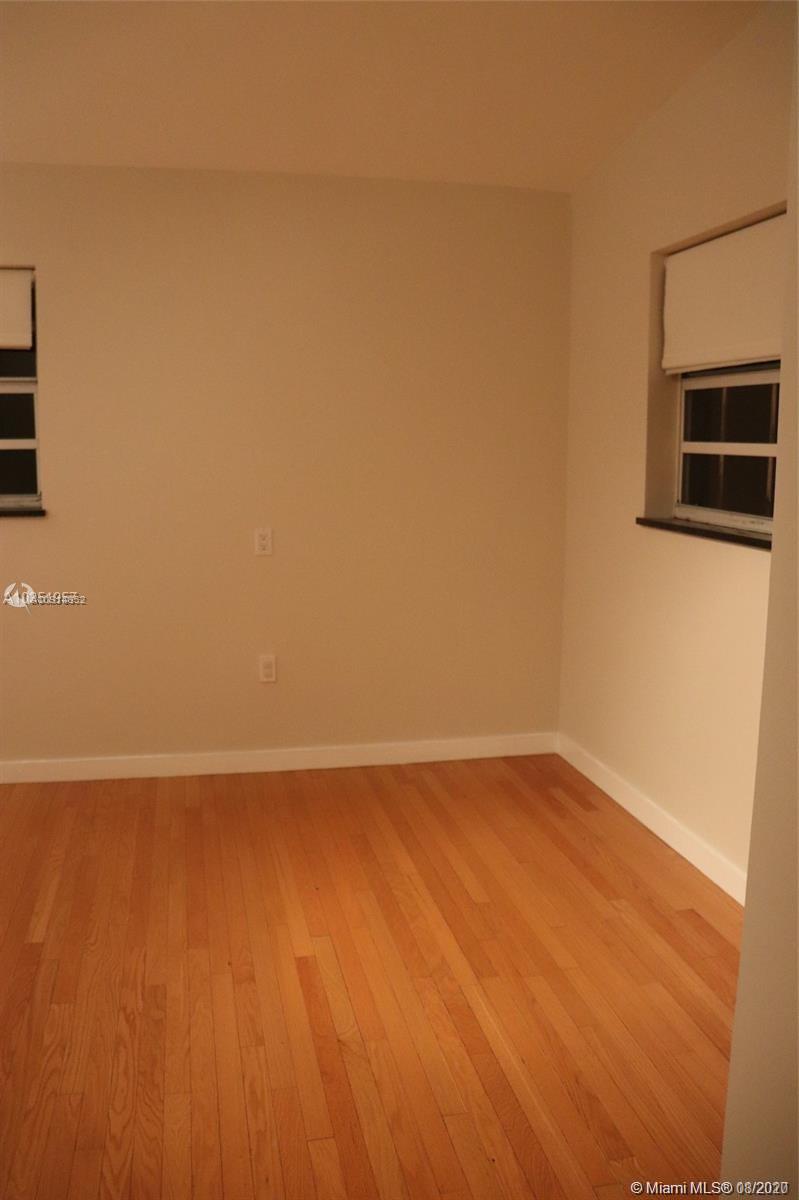 GARDEN APARTMENTS CONDO - Residential Lease