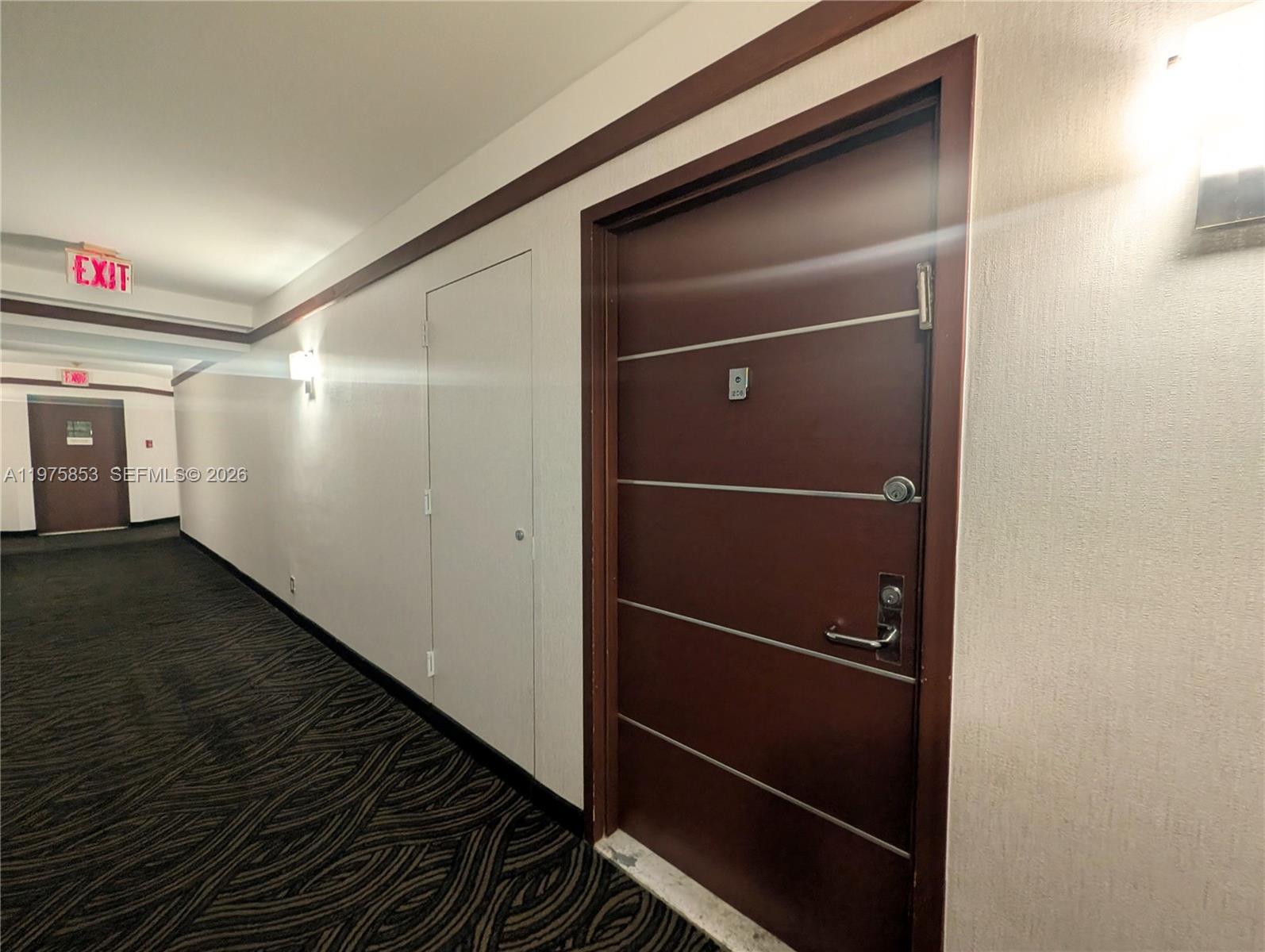 PARC CENTRAL AVENTURA SOU - Residential Lease