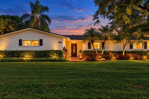 9761 SW 123RD ST, MIAMI, FL 33176 - Image f4a855d7a8c9789ac2b0c2ed0a2a4ca4/2307518443