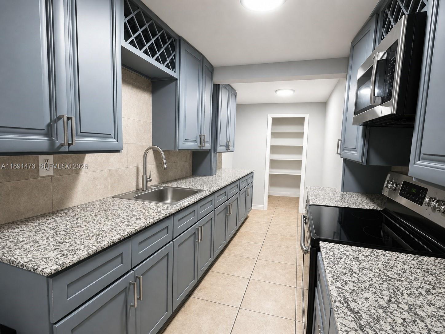SCOTT LAKE MANOR SEC 1 - Residential