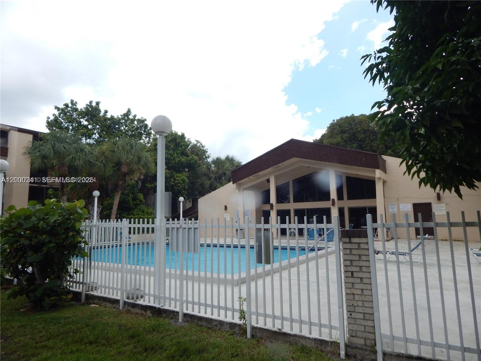 14415 N Kendall Dr 312G