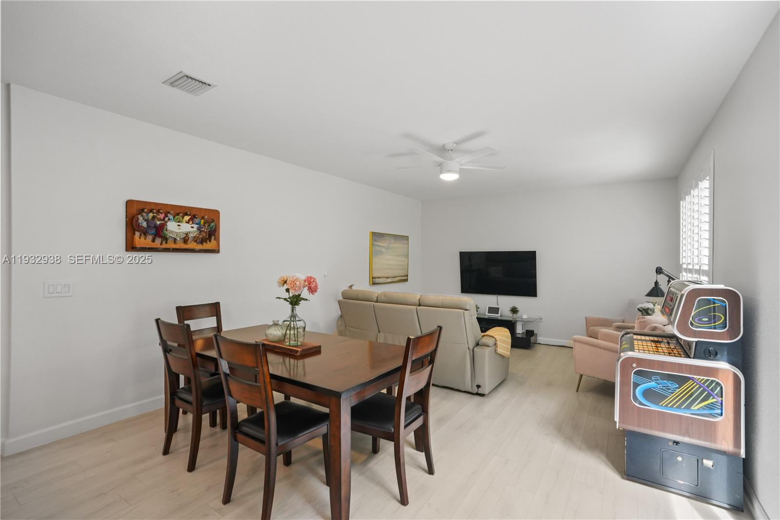 KENDALL COMMONS RESIDENTI - Residential