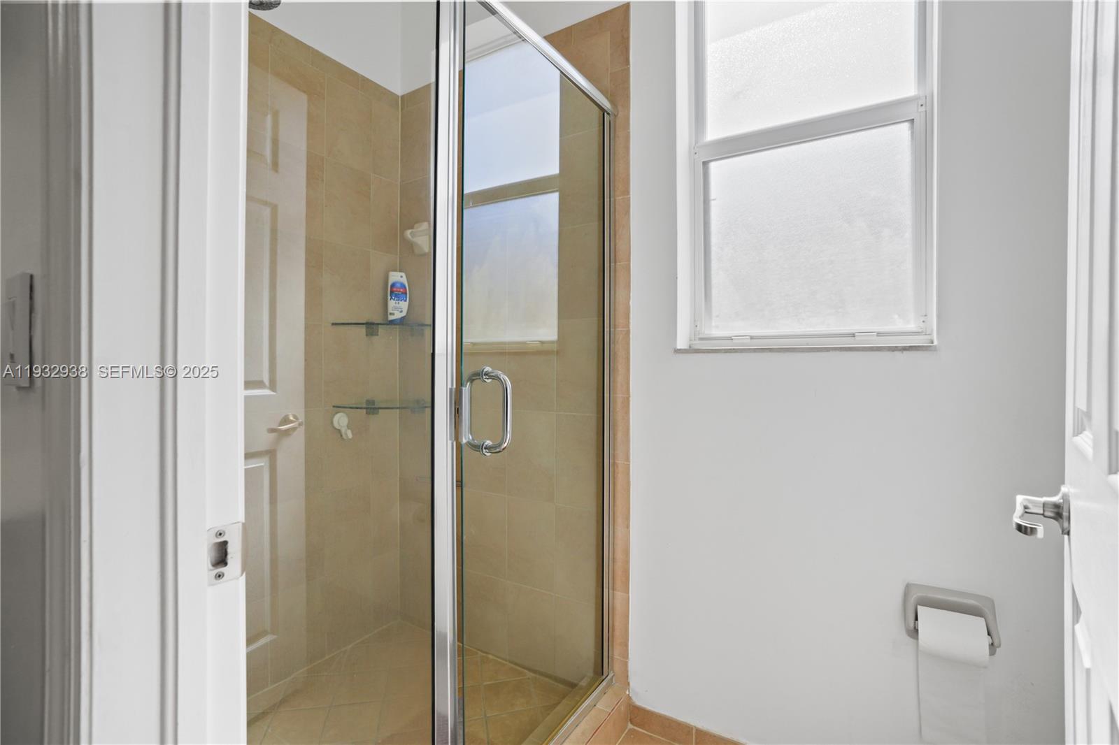 KENDALL COMMONS RESIDENTI - Residential