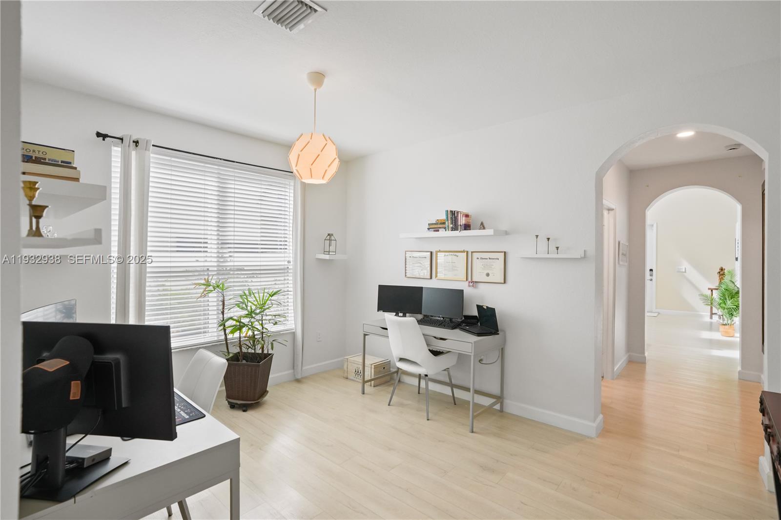 KENDALL COMMONS RESIDENTI - Residential