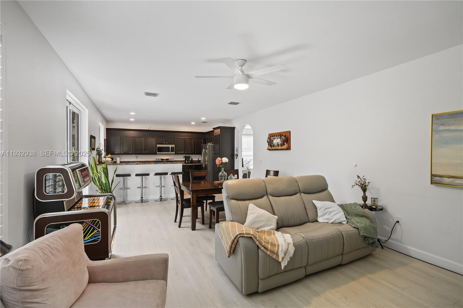 KENDALL COMMONS RESIDENTI - Residential