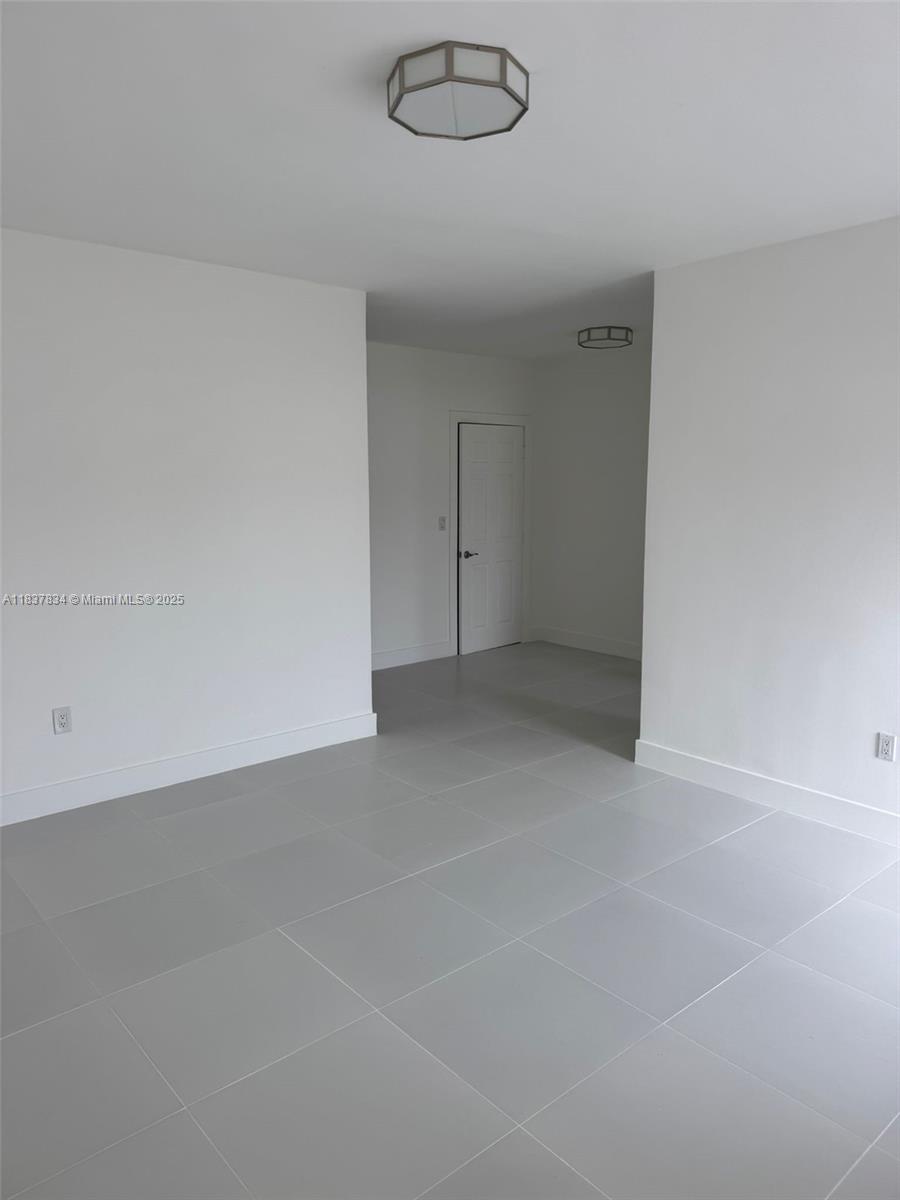 BEACHCOMBER OF NOBE CONDO - Residential