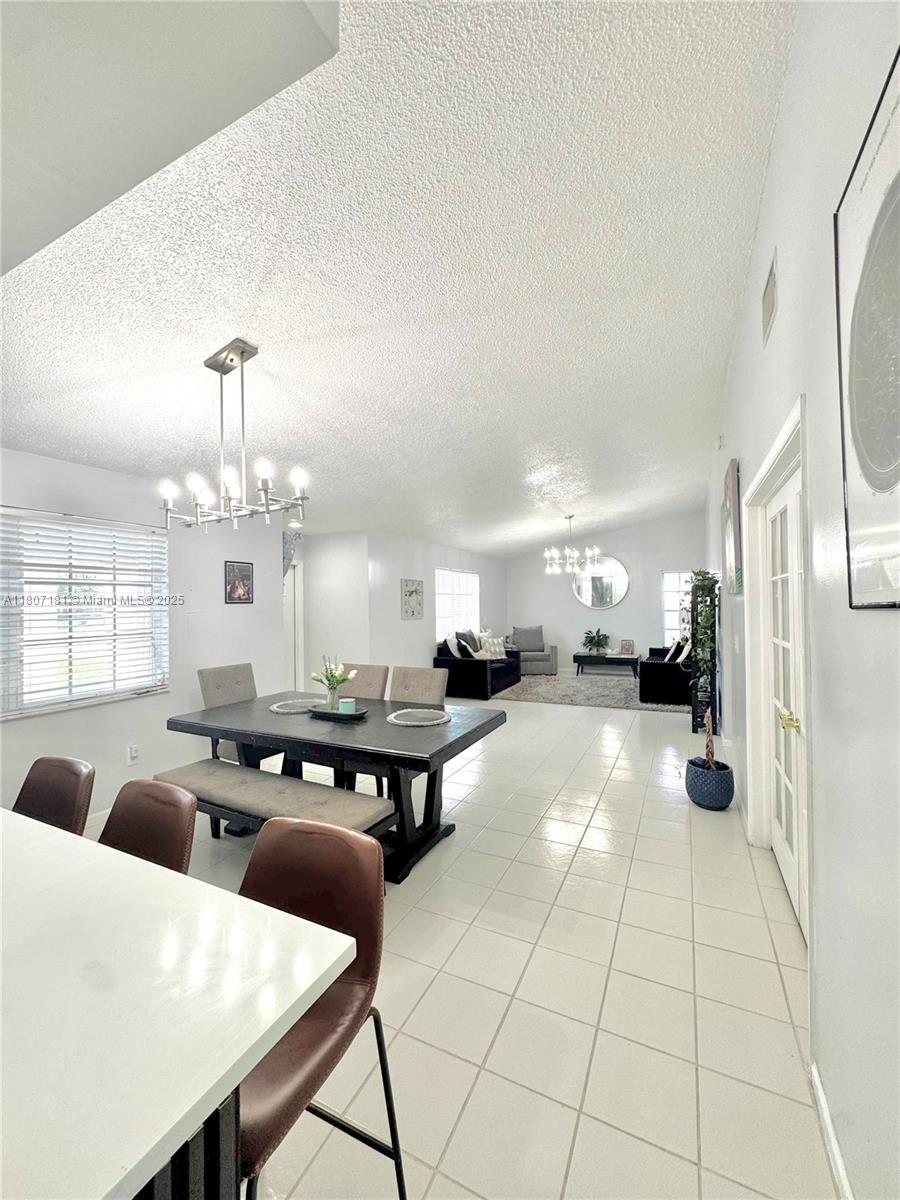 WEITZER SHAUNA MEADOWS SE - Residential