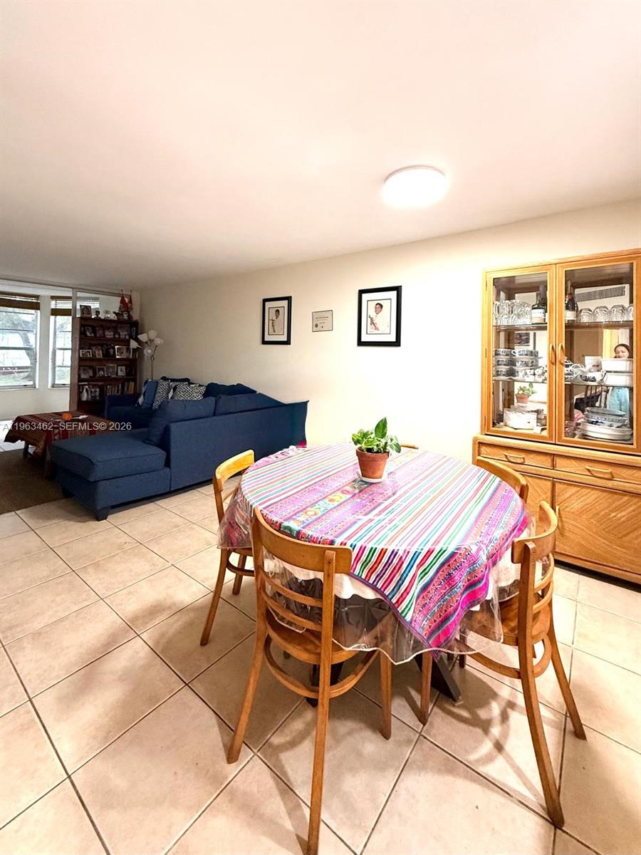 ROLLING GREEN CONDO C - Residential