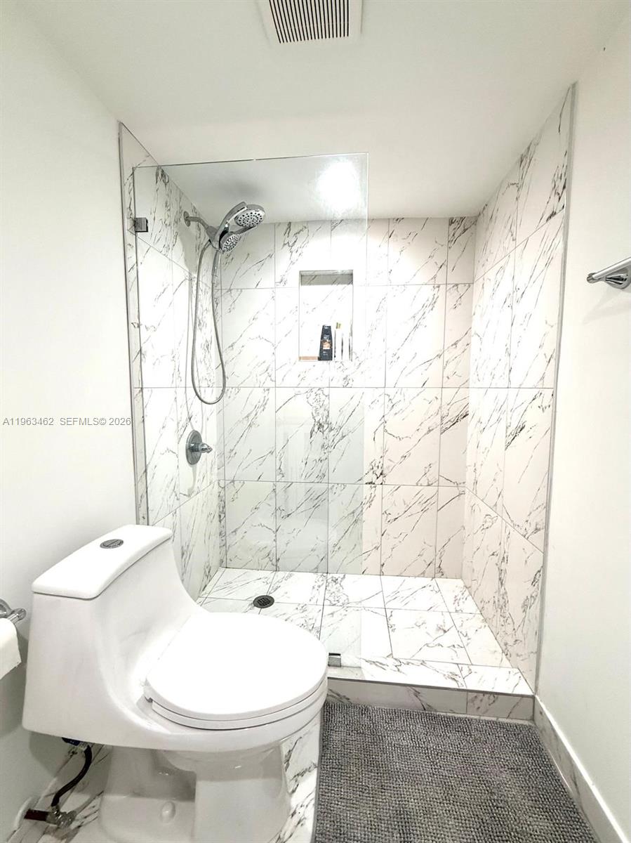 ROLLING GREEN CONDO C - Residential