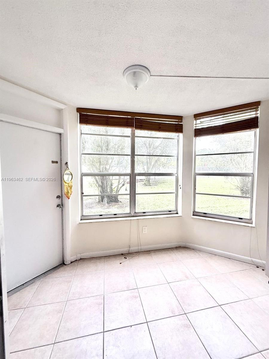 ROLLING GREEN CONDO C - Residential