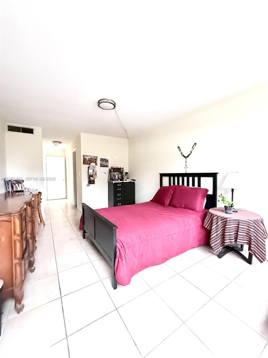 ROLLING GREEN CONDO C - Residential