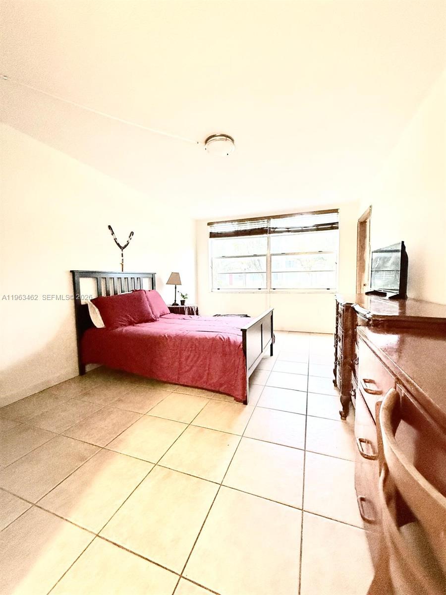 ROLLING GREEN CONDO C - Residential