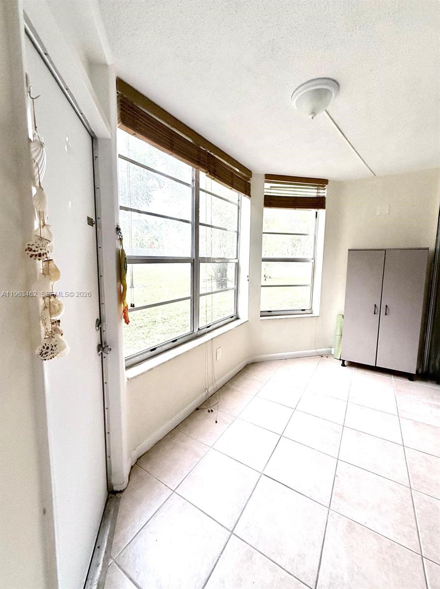 ROLLING GREEN CONDO C - Residential