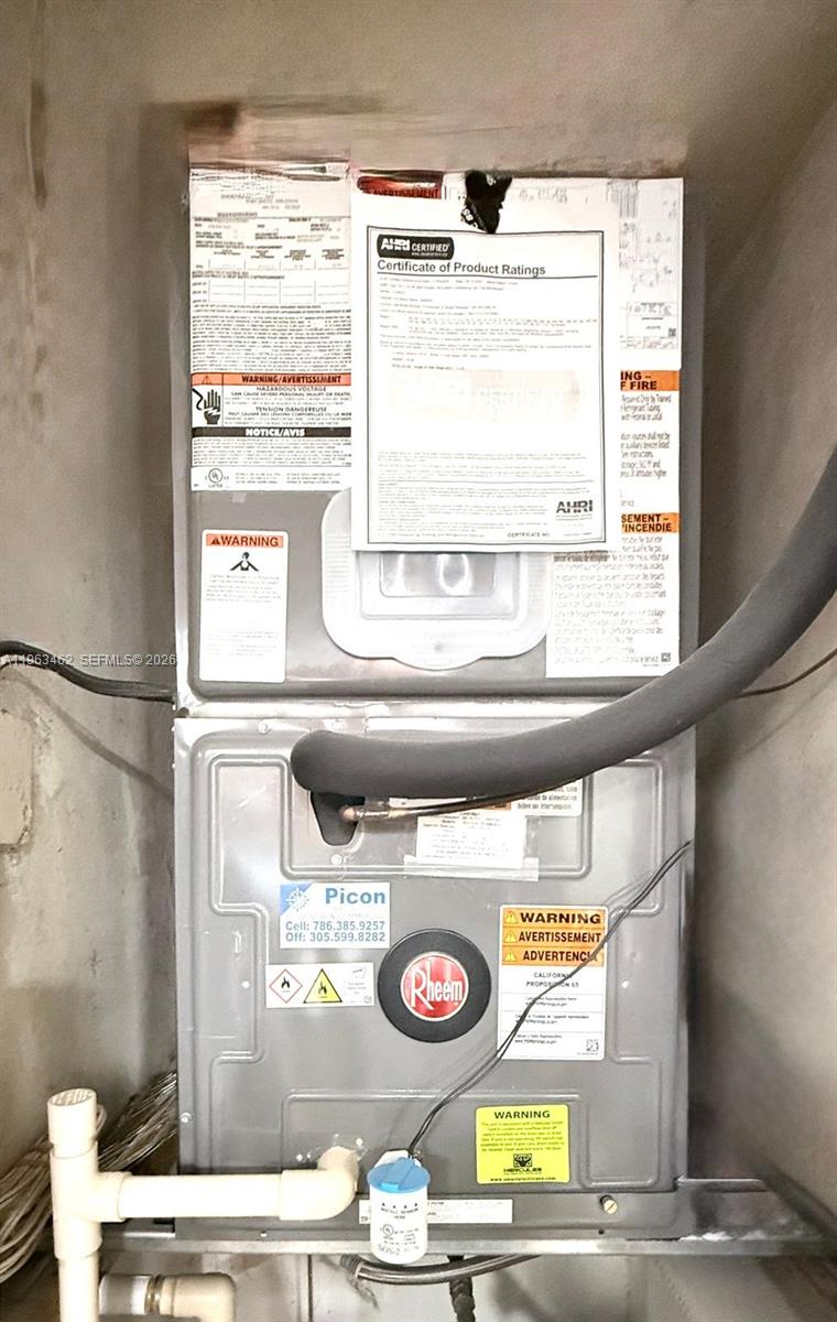 ROLLING GREEN CONDO C - Residential