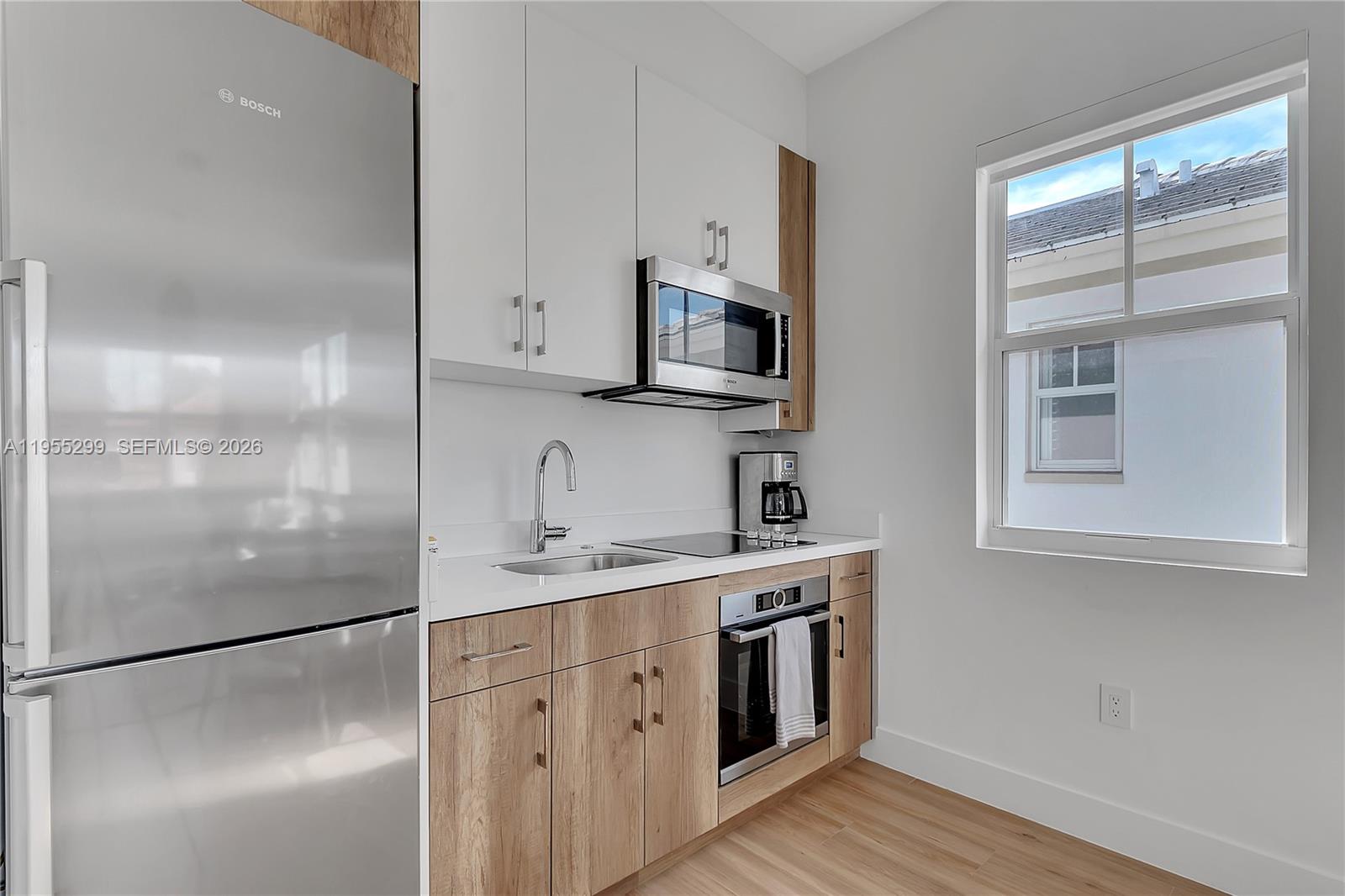 COCONUT GROVE SEC 1-CORAL - Residential