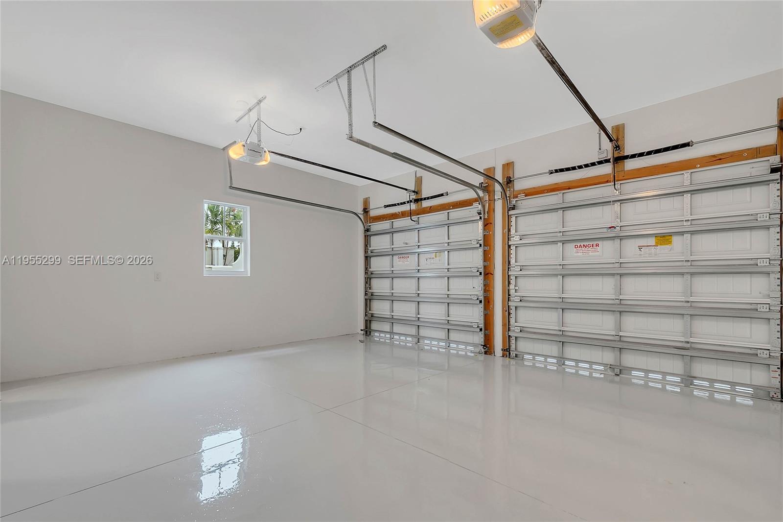 COCONUT GROVE SEC 1-CORAL - Residential