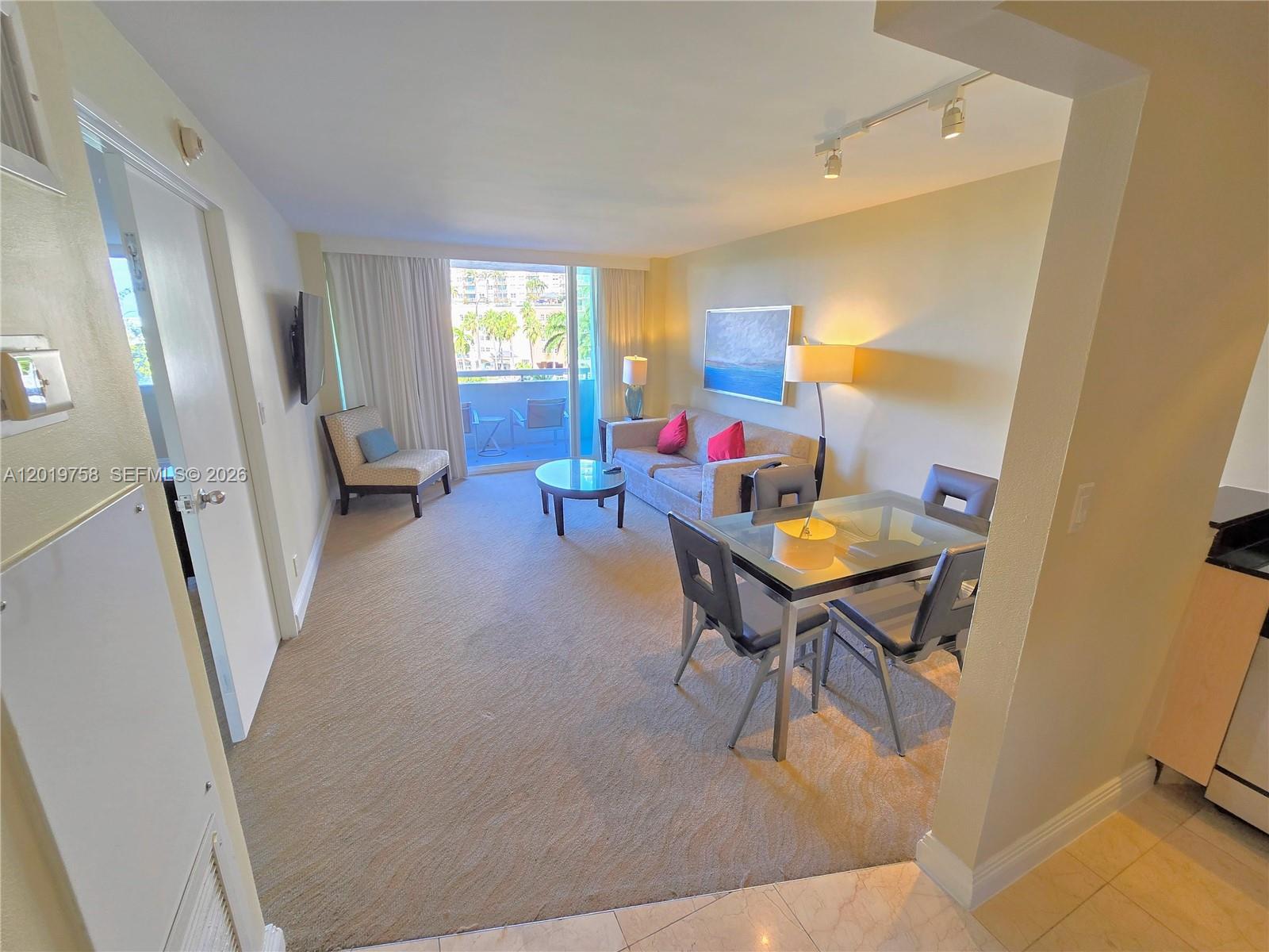 2670 E Sunrise Blvd 315