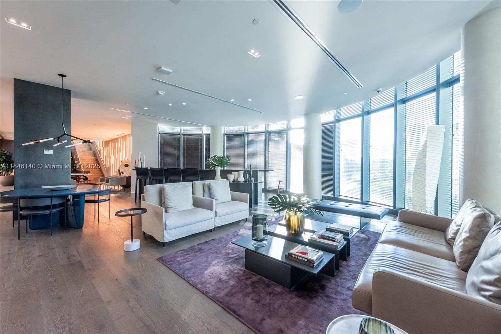 PARAISO BAY CONDO - Residential