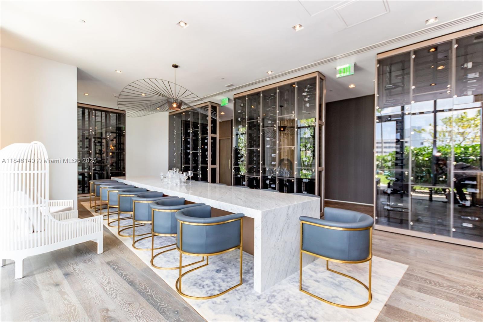 PARAISO BAY CONDO - Residential