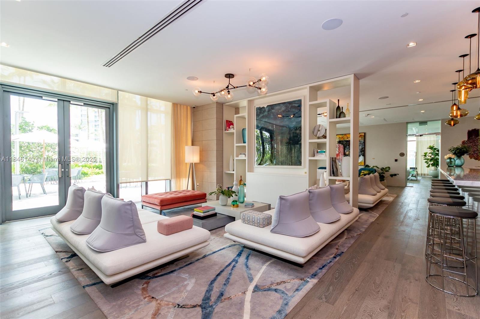 PARAISO BAY CONDO - Residential