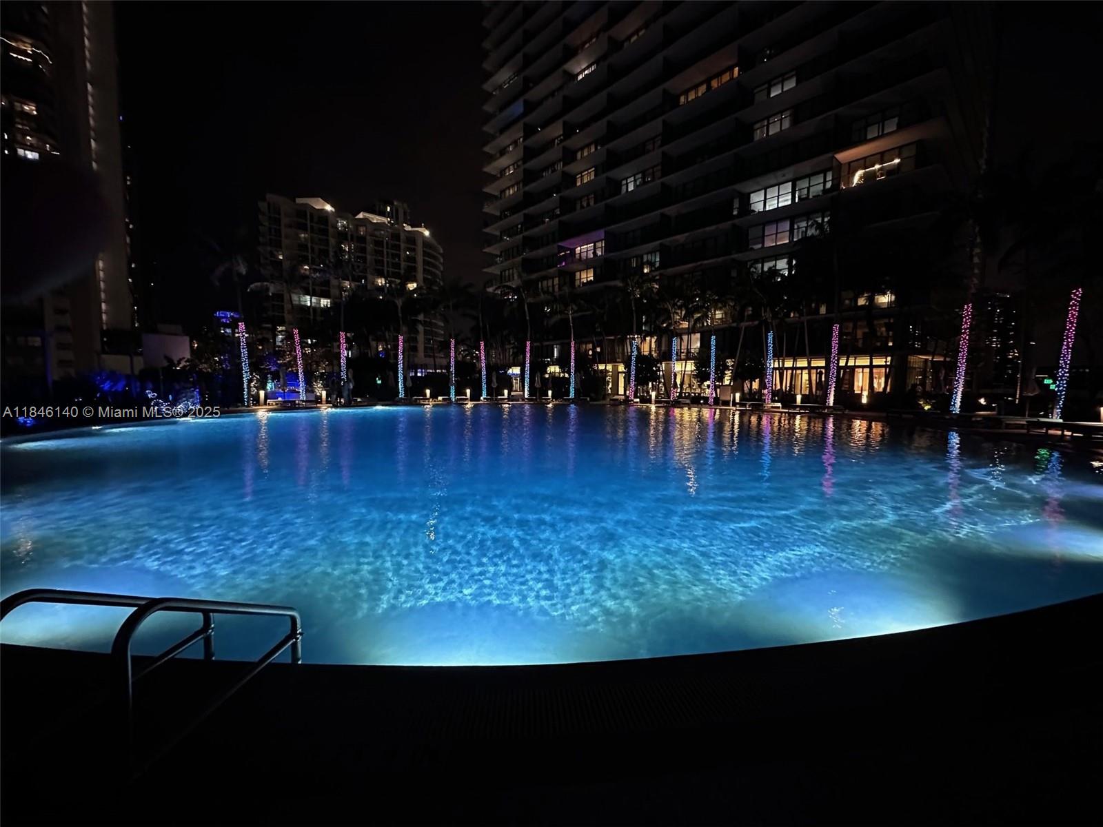 PARAISO BAY CONDO - Residential