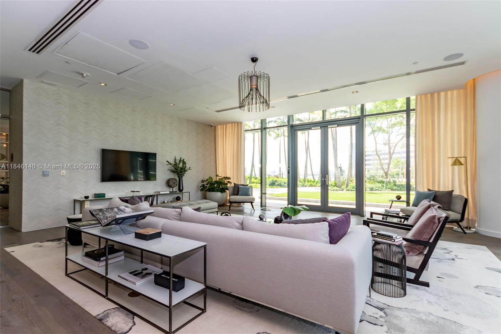 PARAISO BAY CONDO - Residential