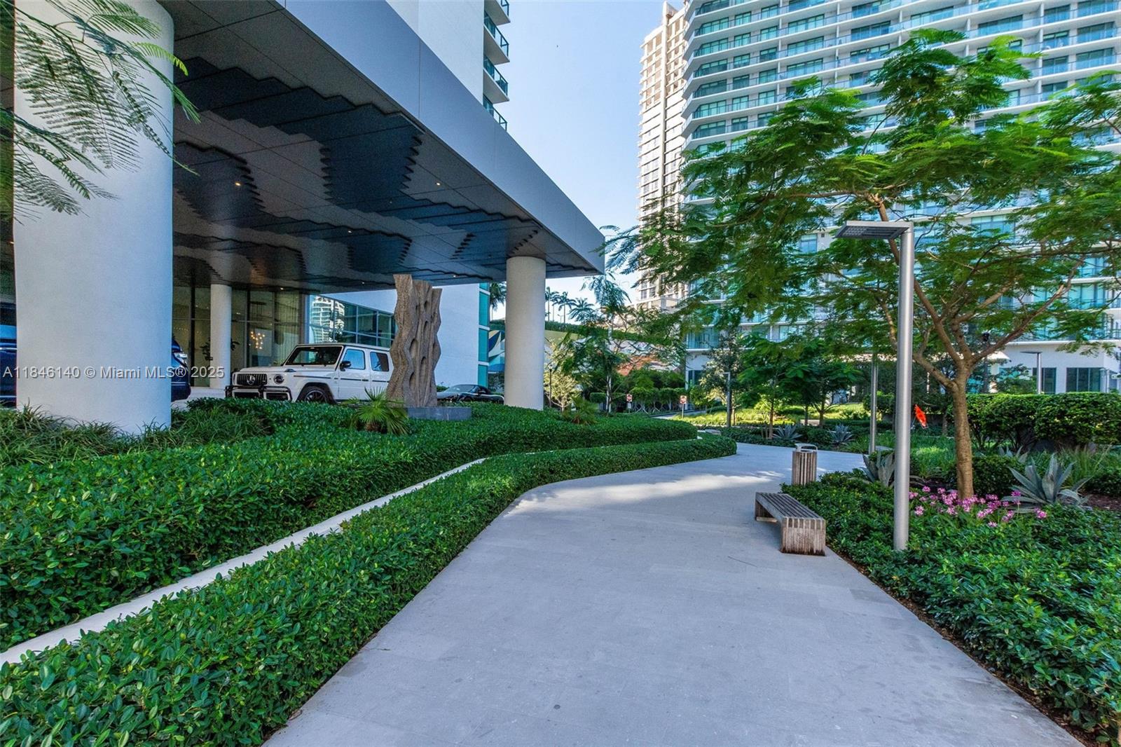 PARAISO BAY CONDO - Residential