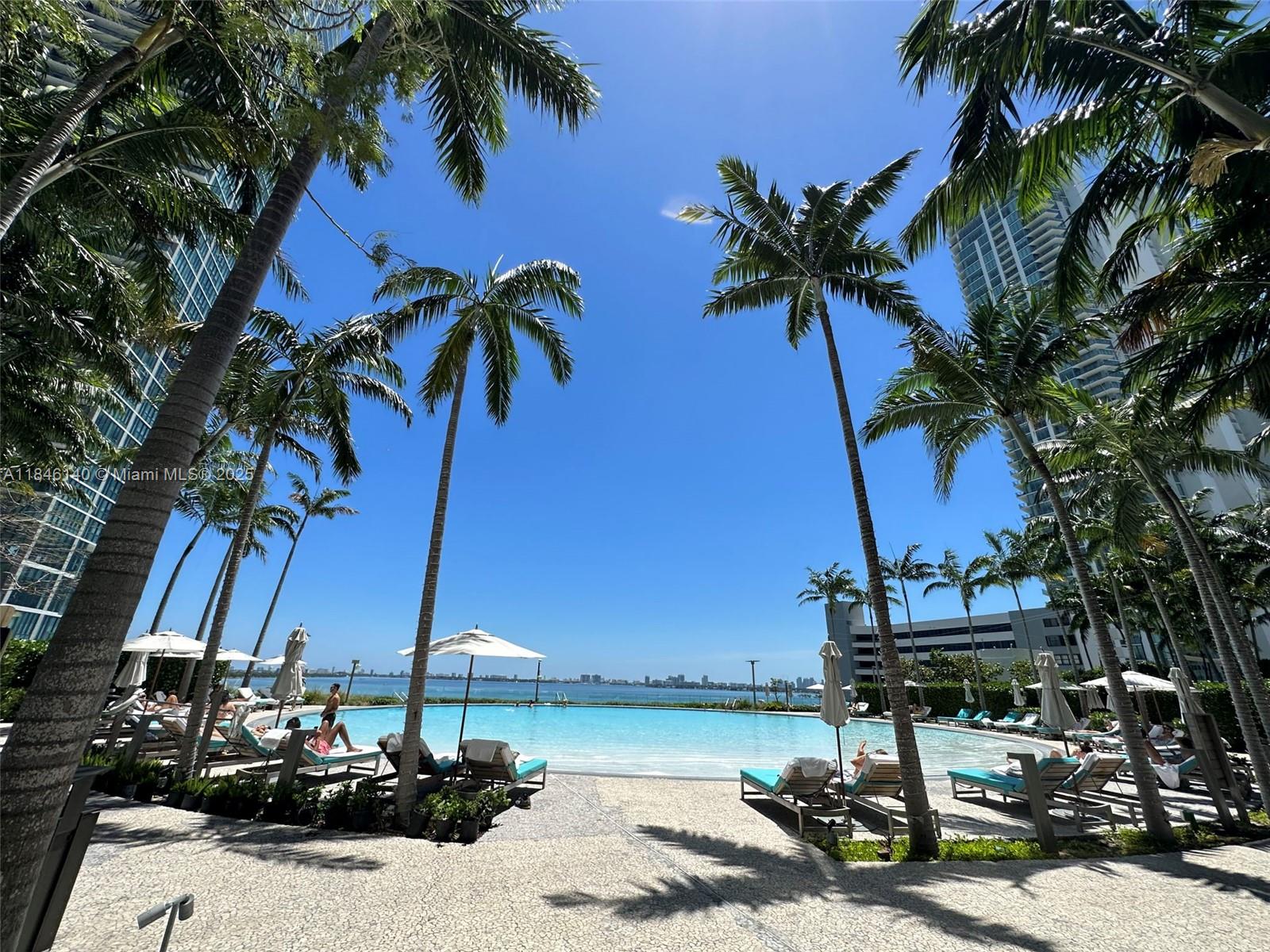 PARAISO BAY CONDO - Residential