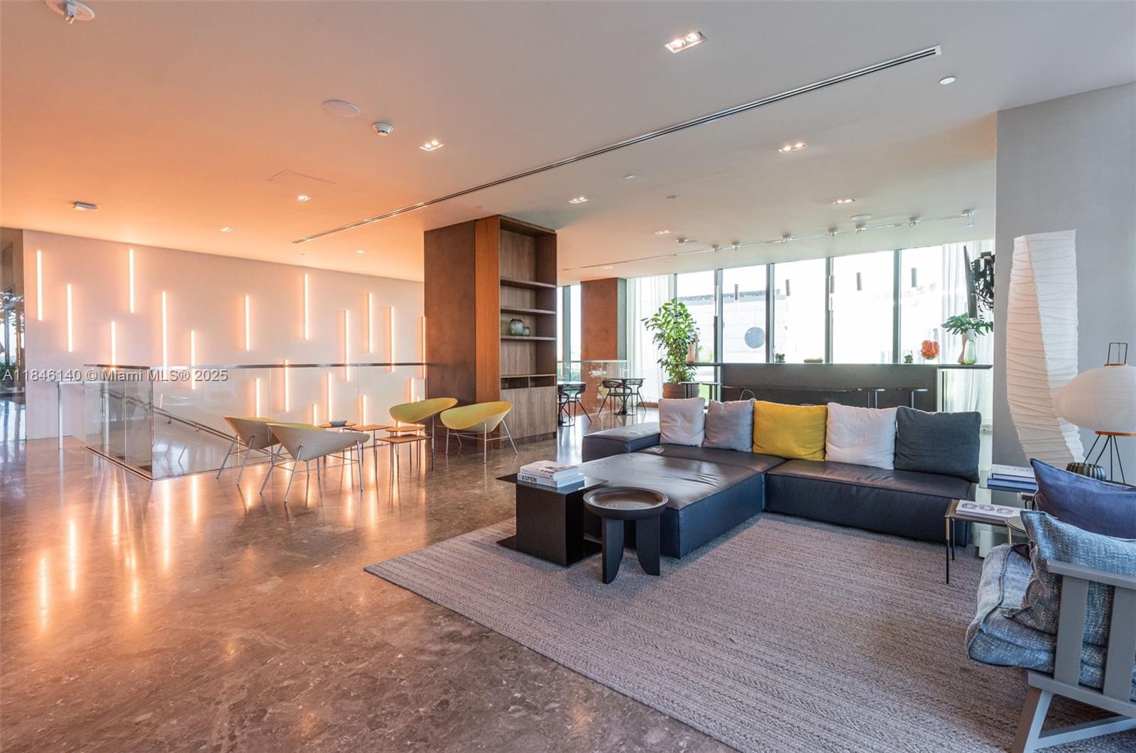 PARAISO BAY CONDO - Residential