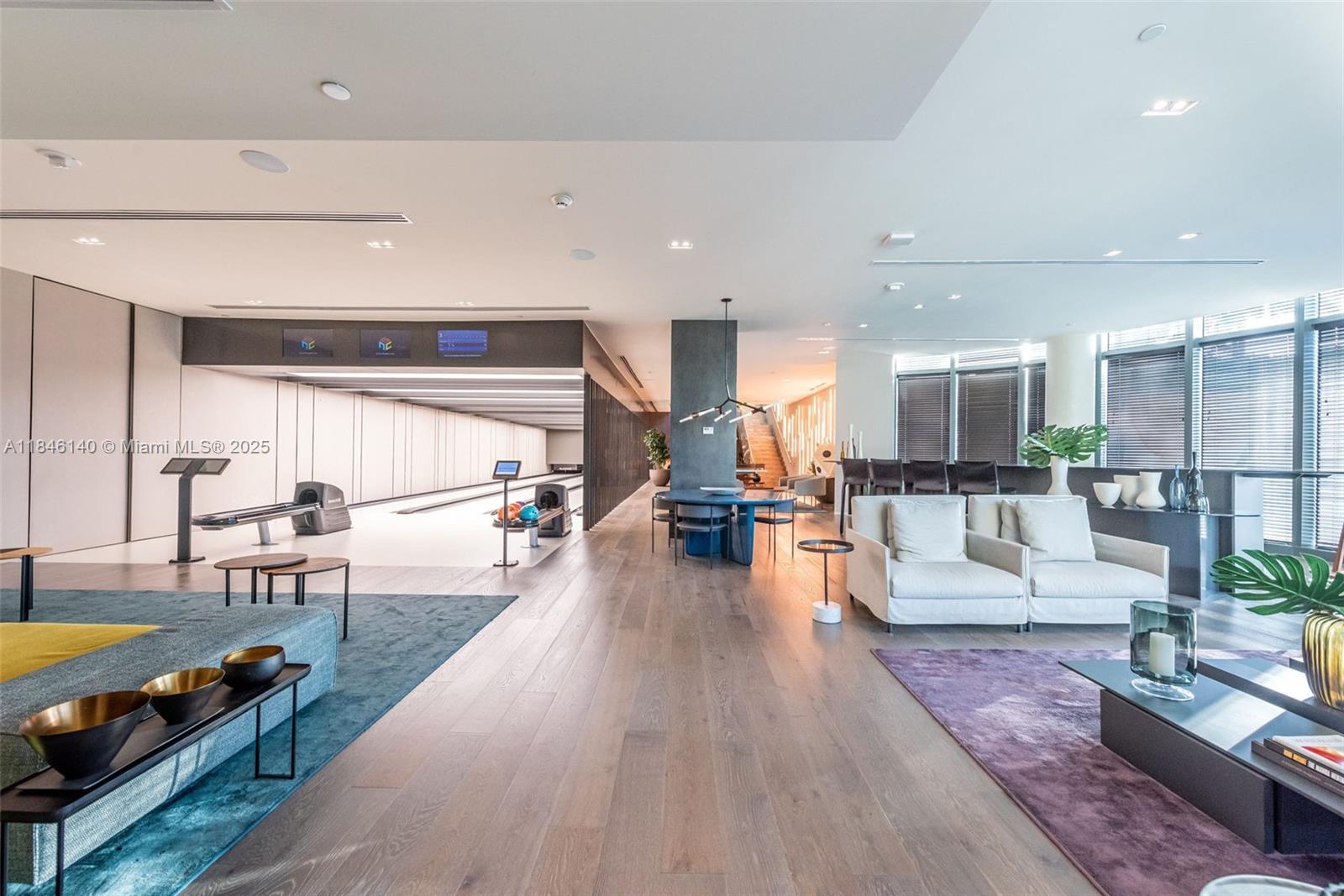 PARAISO BAY CONDO - Residential