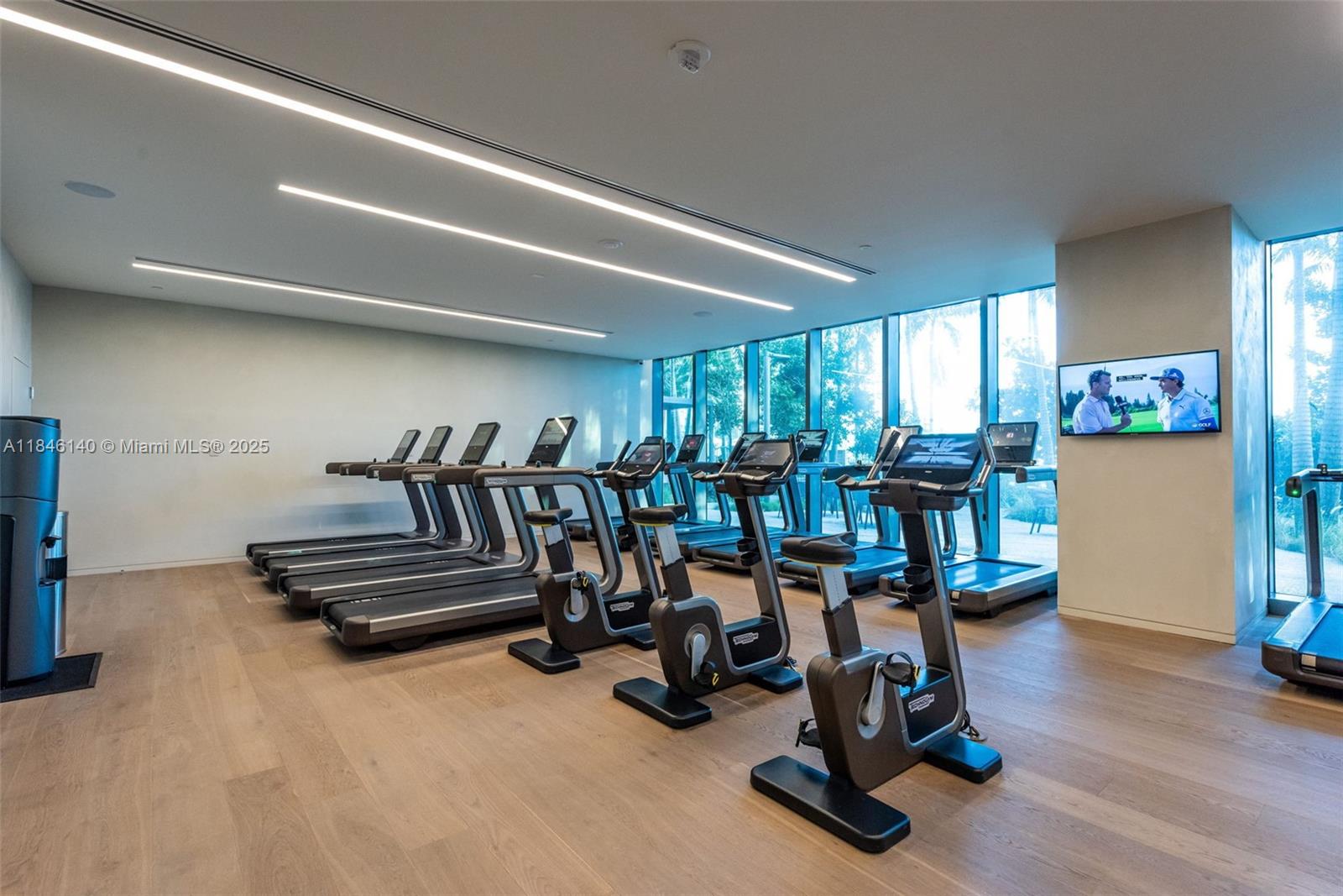 PARAISO BAY CONDO - Residential