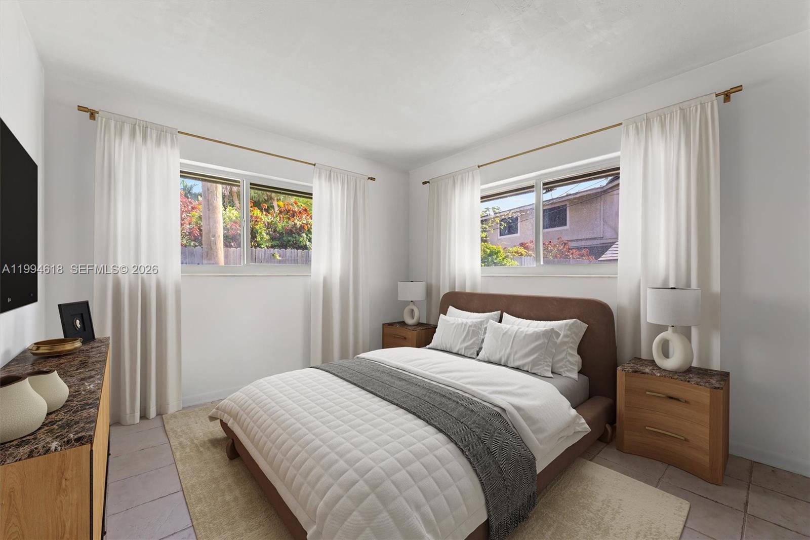 Lloyd Estates 25-47 B - Residential