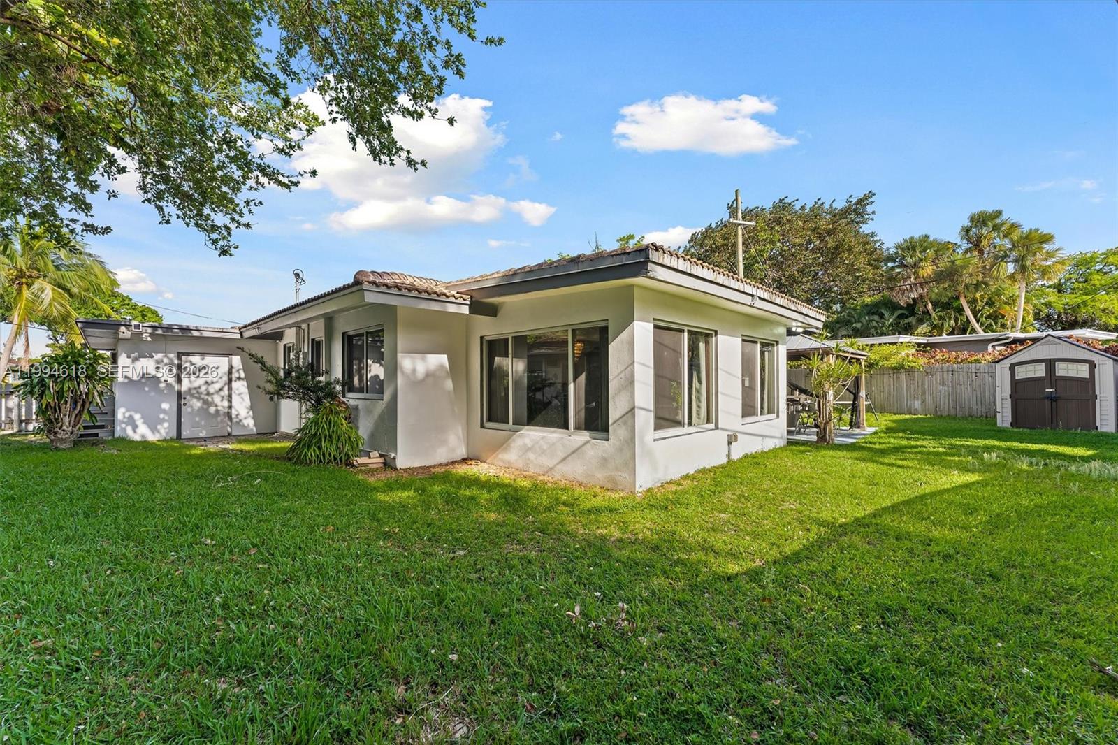 Lloyd Estates 25-47 B - Residential