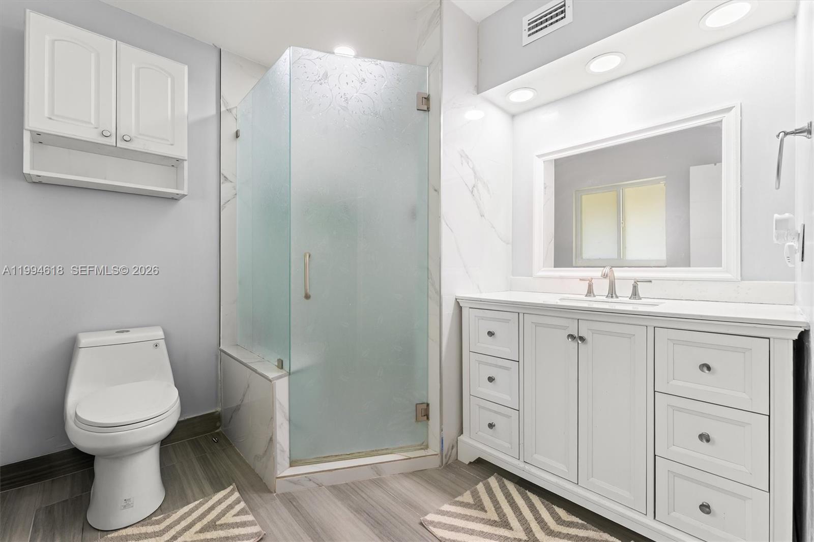 Lloyd Estates 25-47 B - Residential