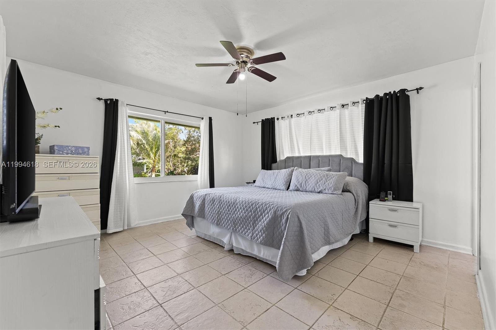 Lloyd Estates 25-47 B - Residential