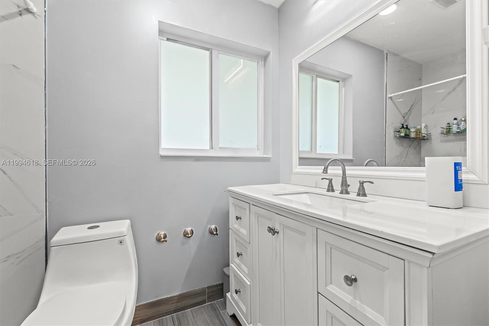 Lloyd Estates 25-47 B - Residential