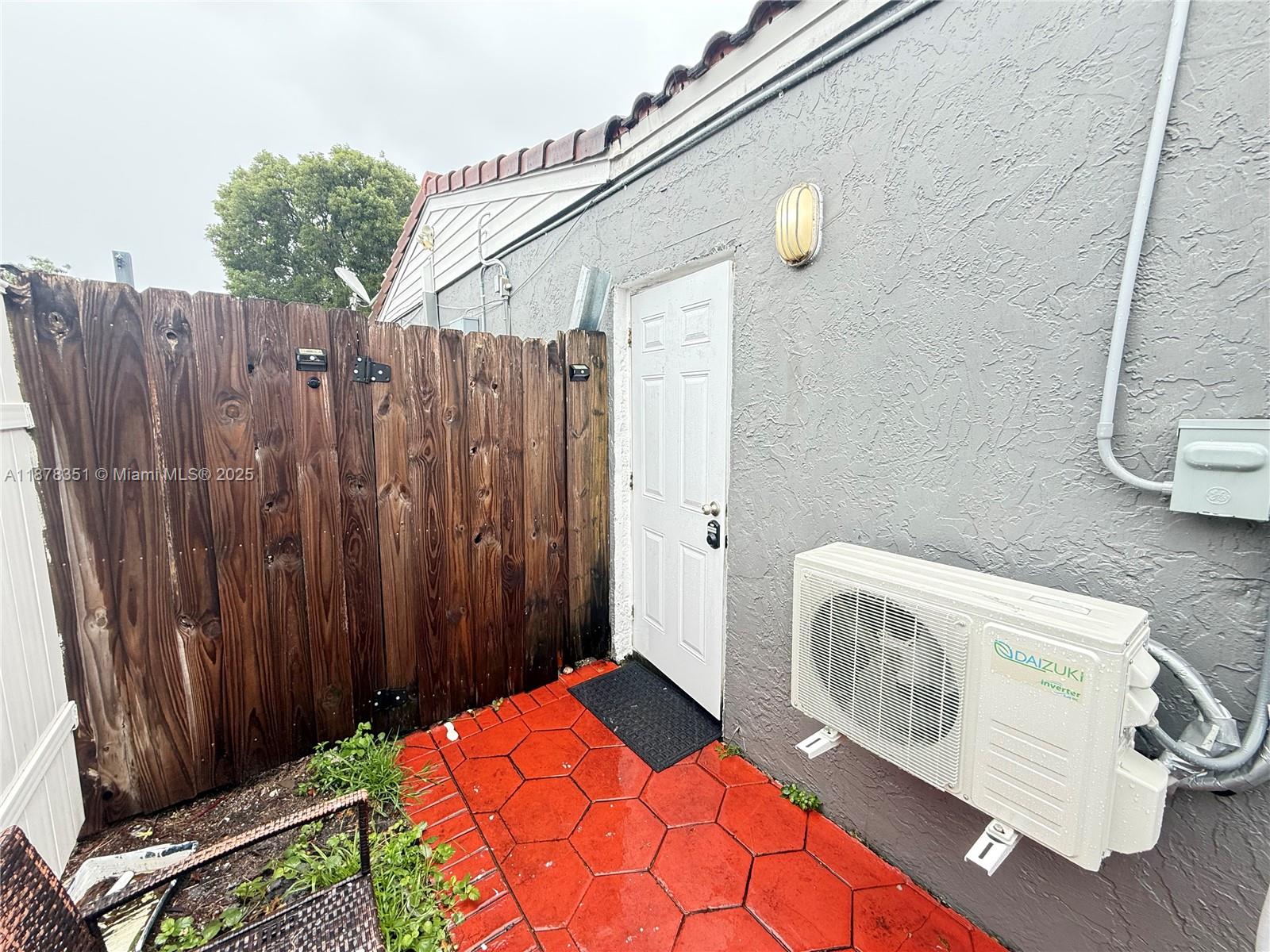 ORIOLE-MARGATE SEC 5 - Residential Lease