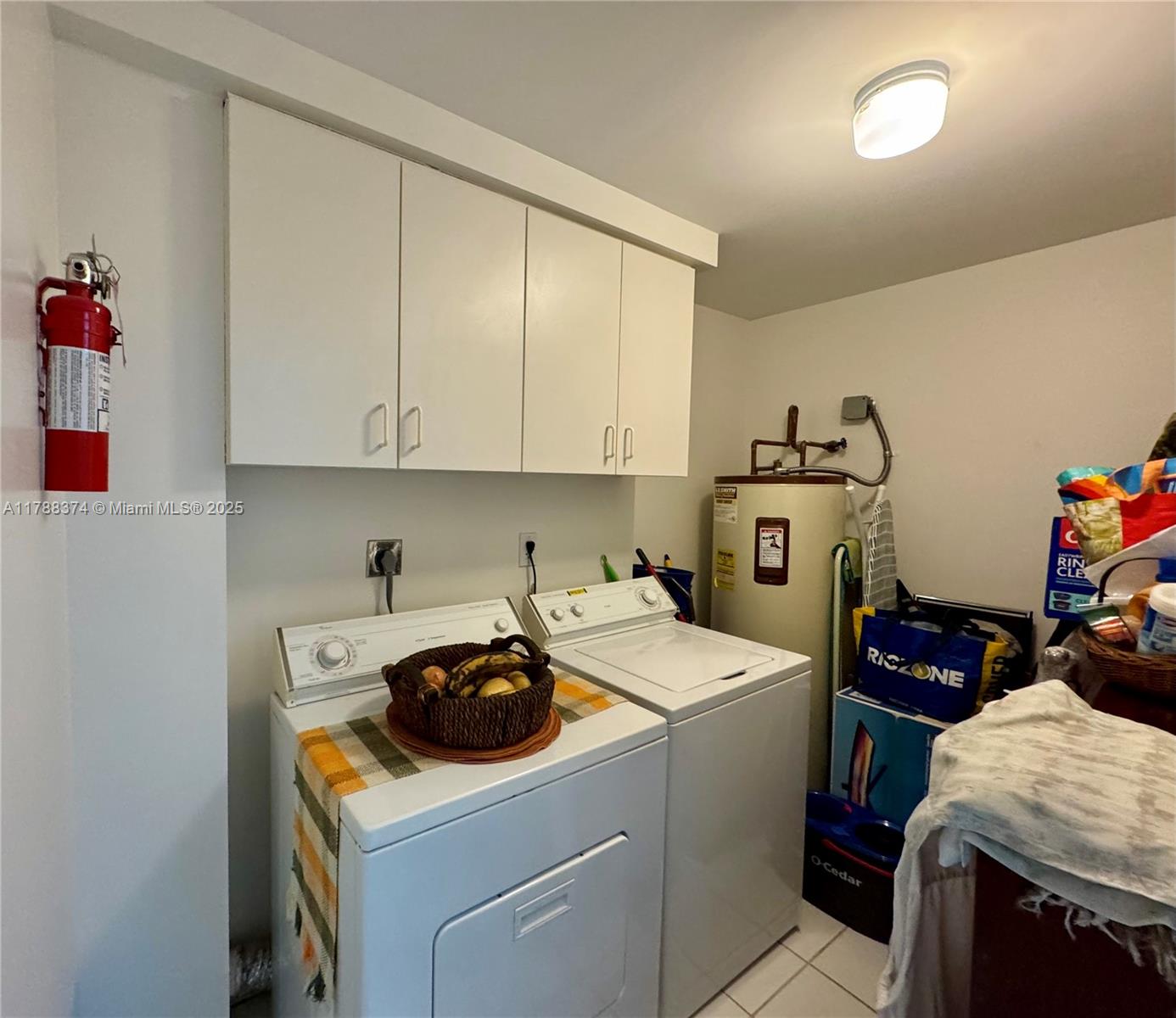 DORAL HOUSE CONDO NO 2 - Residential